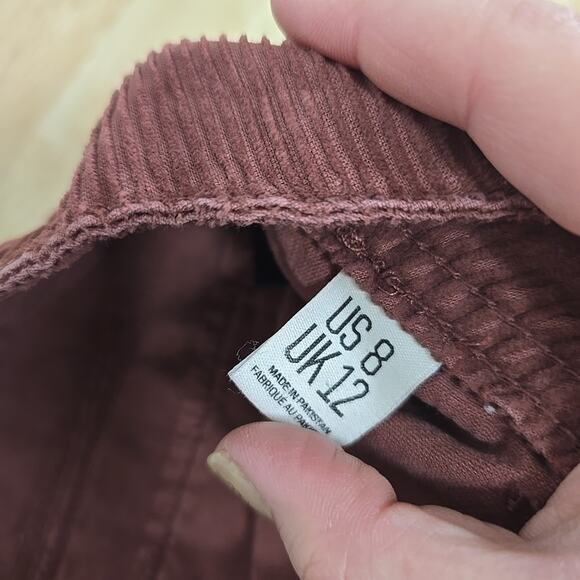 BDG Urban Outfitters Corduroy Shorts‎ Wine Red Size 8 Flap Pockets Burgundy Boho - Picture 4 of 8